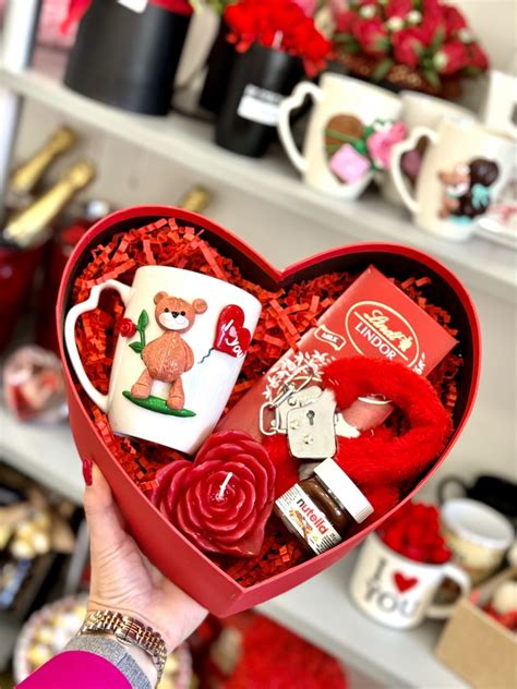 Подарък с чаша от полимерна глина - The Gift Box