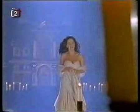 Ave Maria - YouTube