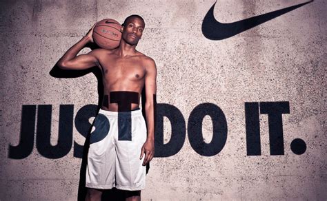 Кто придумал логотип Nike. Кто придумал лого Найк
