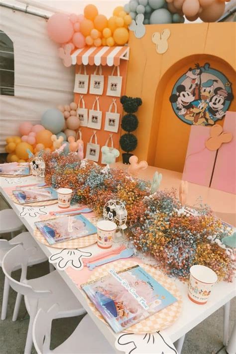 The Big List of 30 Disney Party Themes - Lady Celebrations