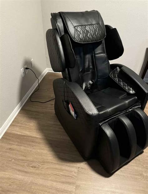 Gently used Ootori N500 Full Body Massage Chair- Zero Gravity Recliner