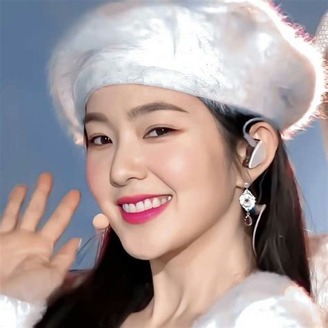 π ~ Irene Bae ~ ∆