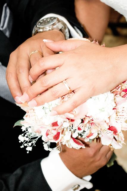 Hands Wedding Rings - Free photo on Pixabay