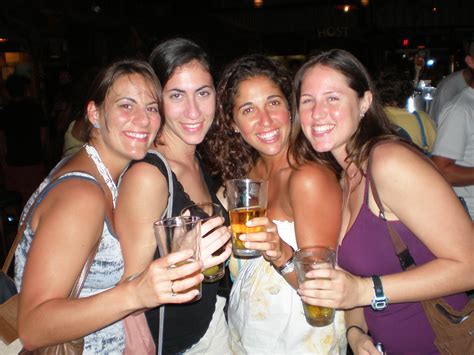 Cheap Drinks During Spring Break in Key West 2010