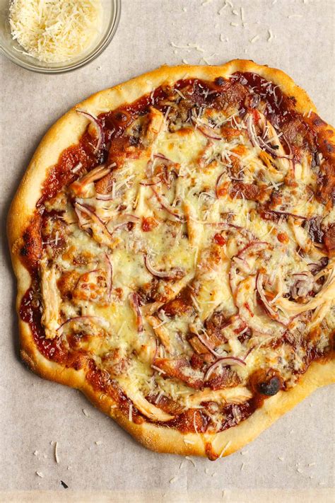 BBQ Chicken Bacon Pizza - SueBee Homemaker