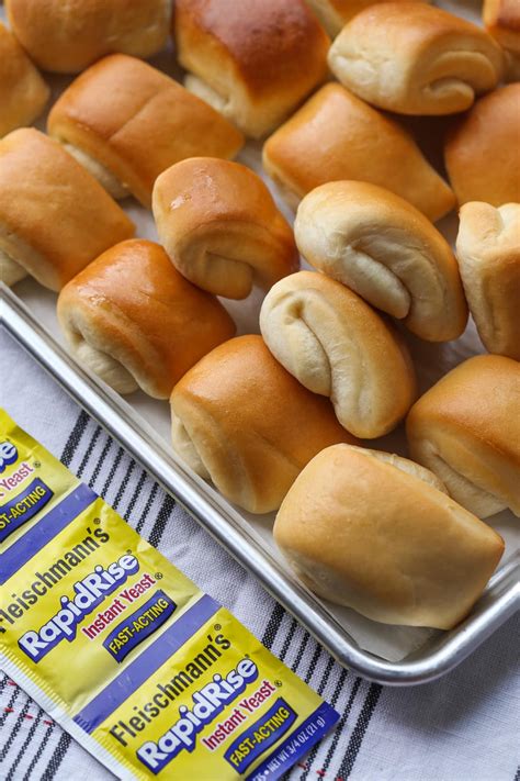 parker house rolls 1