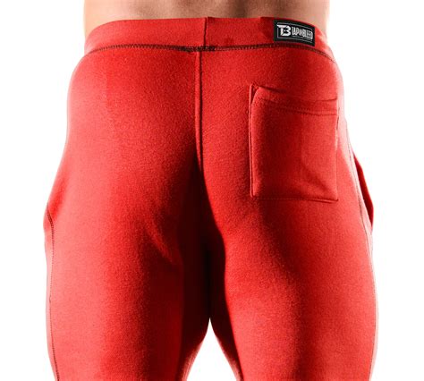 The Tech Behind the Skins: The Top 10 Compression Clothing Benefits