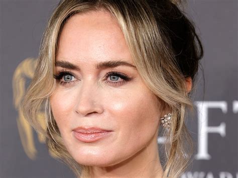 Emily Blunt Est Sexy