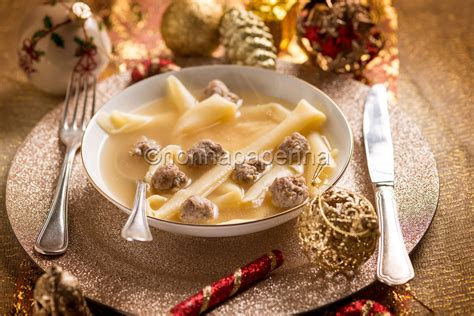 Natalini in brodo, uno splendido primo di pasta e carne