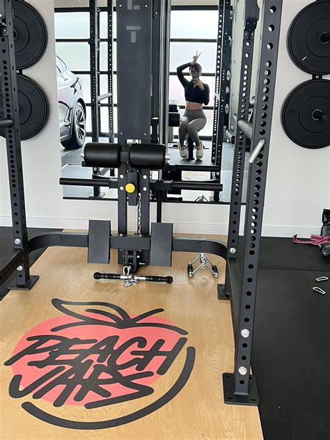 PeachJars on Twitter: "doing my first ever work out stream from my new