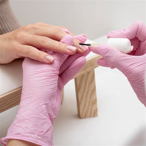 The Allure of Gel Polish Manicure: Discover Pros & Cons