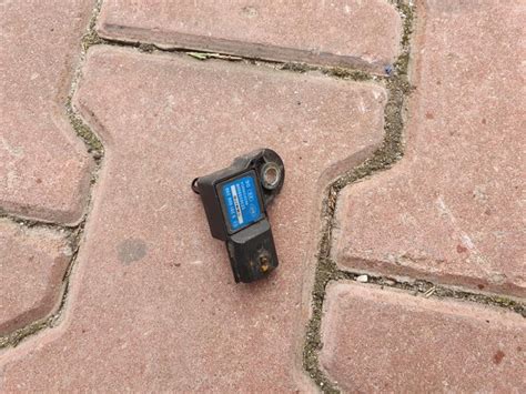 Czujnik map sensor Vivaro B Trafic III 223659800R