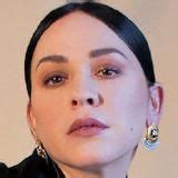 DISFRUTO (Lyrics in English) - Carla Morrison
