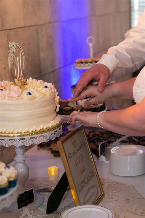 Megan & Christopher's Vintage Post Office Wedding | Truly Engaging