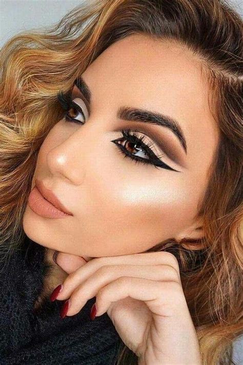 Pin by Diana Ra. on Make Up Morenitas | Eye makeup, Nude eye makeup ...