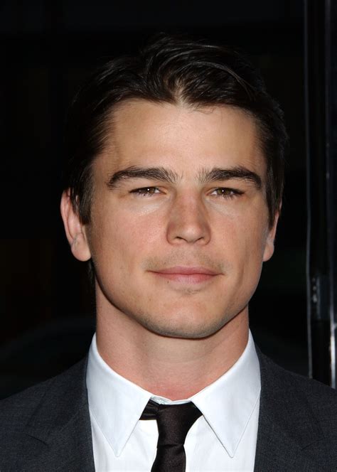 Pictures of Josh Hartnett
