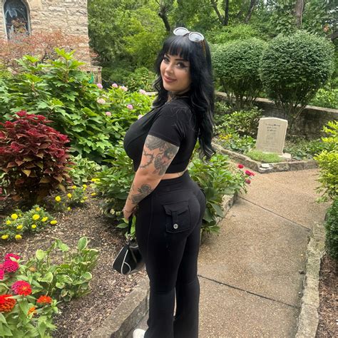 Angel Summer Goth Porn