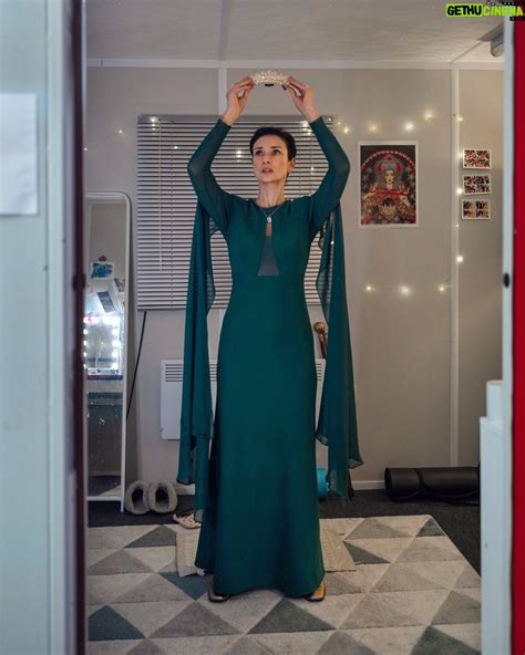 Indira Varma Wiki, Biography, Age, Gallery, Spouse and more