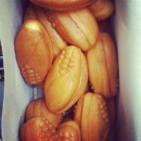 Lee's Sandwich famous bake goods