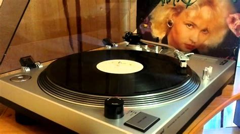 Таня Корнева (Каролина) - Дискобар (vinyl) - YouTube