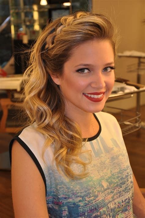 Penteado Lateral Para Madrinha - 20 ideias de penteado lateral e passo a passo - Madrinhas de Casamento