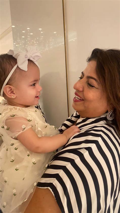 Priyanka Chopra's daughter Malti Marie Chopra flashes her dazzling ...