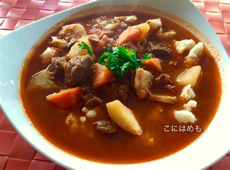 ハンガリー料理「 Gulyásleves:グヤーシュレヴェシュ」と「パプリカパウダー」とハンガリーのお鍋「Bogrács:ボグラーチ」 - こにはめも