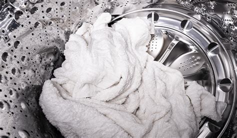 how much bleach to put in washer