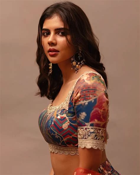 Kalyani priyadarshan hot photoshoot in tops and skirt. - glamsundari.in