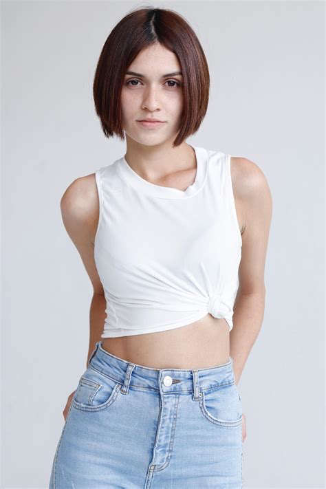 Ángela Álvarez (@angieedates) on Threads