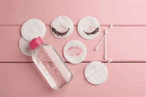Micellar Water Vs. Toner: What is Best for Your Skin Care Routine?