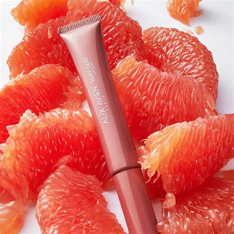 Alix Avien Блеск для губ Silky Care 303 salmon pink в тюбике глянцевый ...