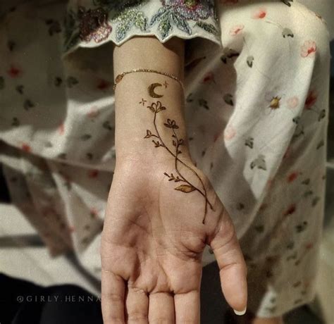 Pin on Henna tattoo designs | Henna tattoo designs simple, Henna ...