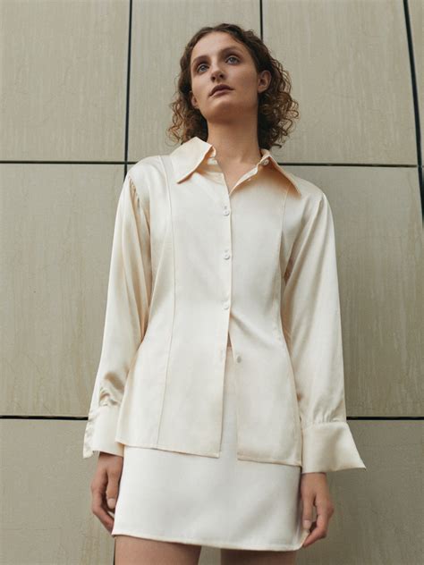 Fitted-waist silky blouse - Creme – Forma Brand