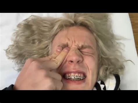 КАЕЧКА ТРАВМИРОВАЛА САНЮ ПАРАДЕЕВИЧА - YouTube