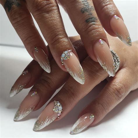 15 Bridesmaid Nail Ideas the Whole Bridal Party Will Love — See Photos ...