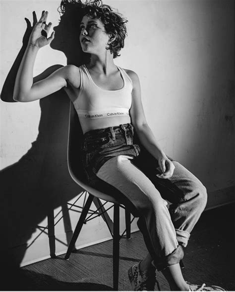 Pin by Mel on Sophia Lillis | Queen sophia, Pretty people, Lillies