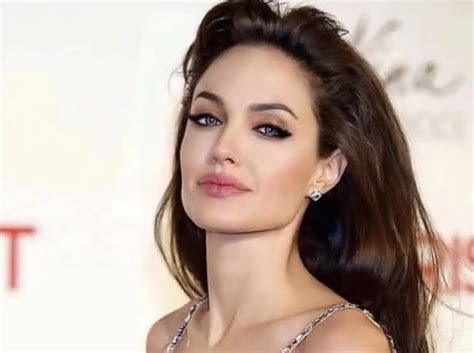 Анджелина Джоли ще е Мария Калас в биографичен филм | Ekspresso Новини