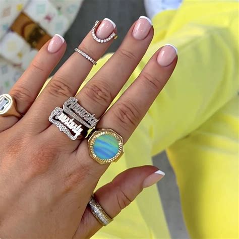 31 Short French Manicure Ideas to Try