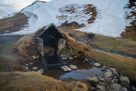 Iceland – hot springs, volcano and the Northern Lights – Get off the ...