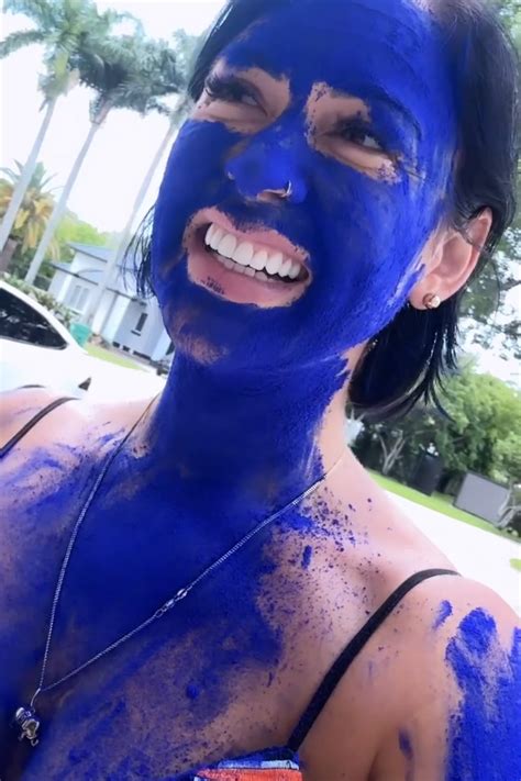 Imaray Ulloa - Videos