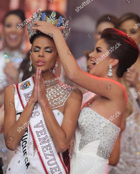 Miss Portuguesa Isabella Rodriguez Crowned Miss Editorial Stock Photo