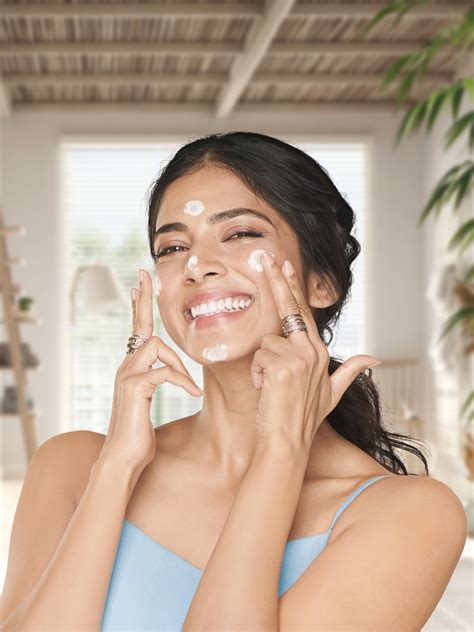 Discover the secret to glowing skin with this revolutionary SPF 50