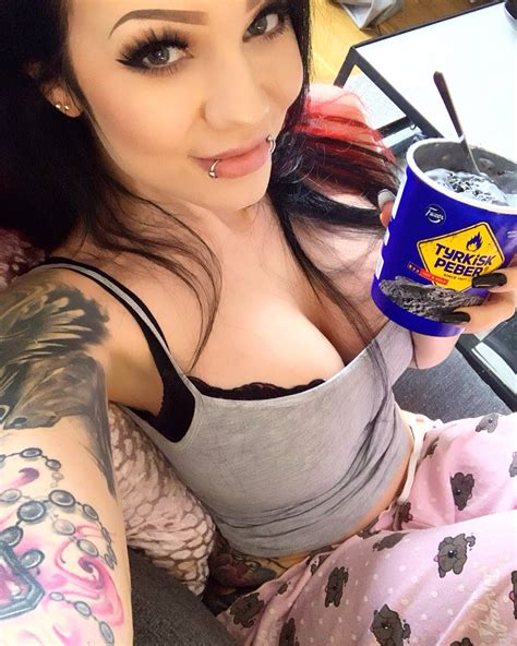Starfucked Official on Twitter: "😻 When you find the best Ice cream 🍦