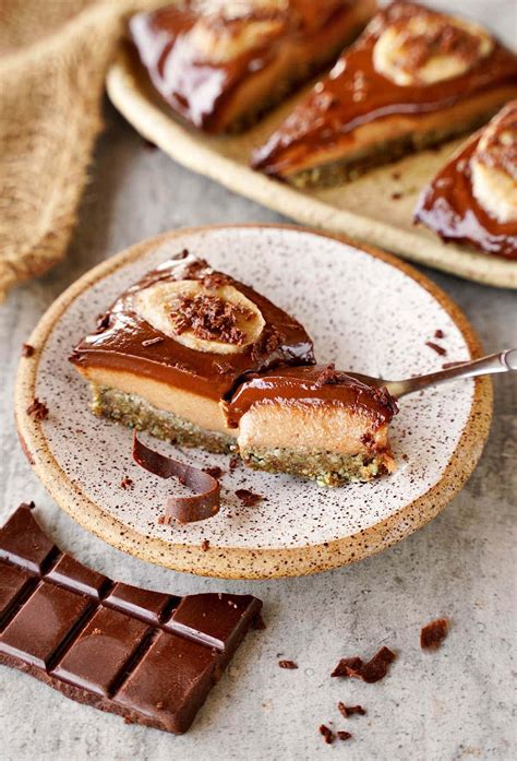 No-Bake Chocolate Banana Pie - Elavegan