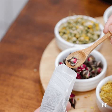 Herbal Sachets to Keep Your Linen Fresh