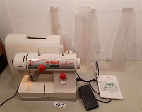 Pfaff Hobby 4250 sewing machine with case, manual, accessories, and ...
