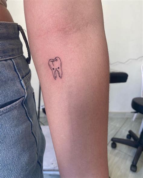 tattoo tooth tatuagem dente odontologia em  tatuagem dente