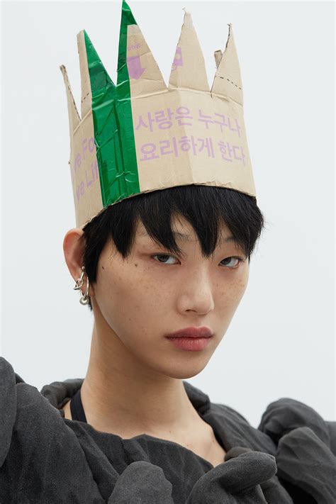 Cover story with 최소라Sora Choi — The WOW Magazine