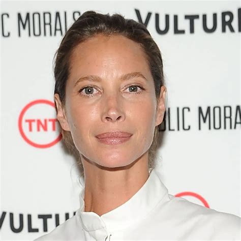 Why Is Christy Turlington Famous? Where Does Christy Turlington Live ...